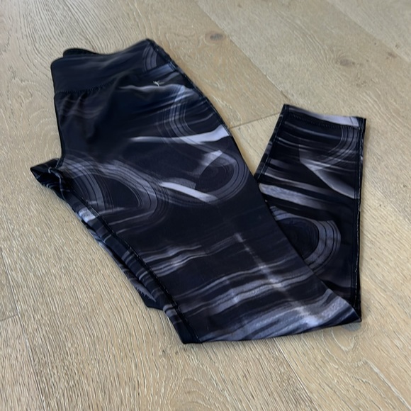 NWOT Small / Medium Leggings. Athletic Pants. Full Floor Ankle 7/8 Length. - Picture 3 of 14